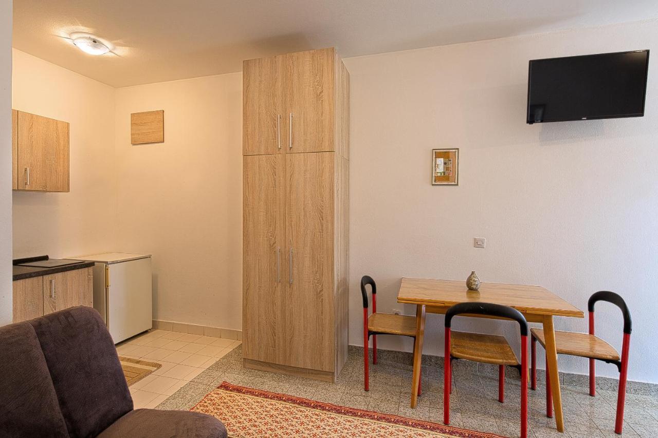 Madra Rooms And Apartments Budva Exterior foto
